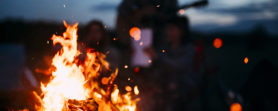 Credit: Andris Barbans/shutterstock.com Lagerfeuer